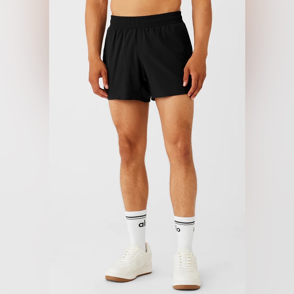 ALO Yoga men’s Athletic Black Shorts 5”